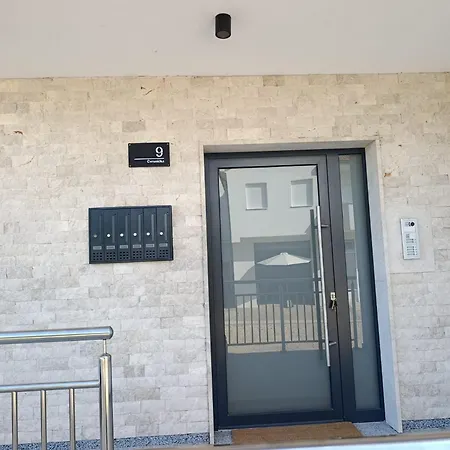 Apartman Siroki Brijeg Daire *